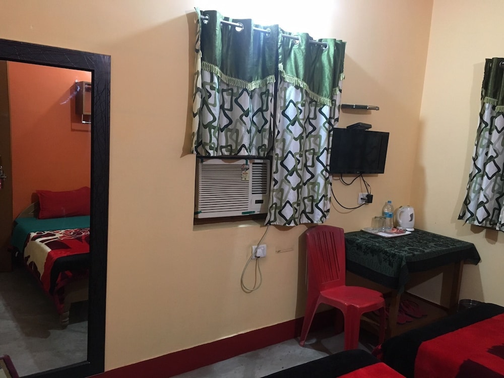 Kundan Bazar Guest House 24/30