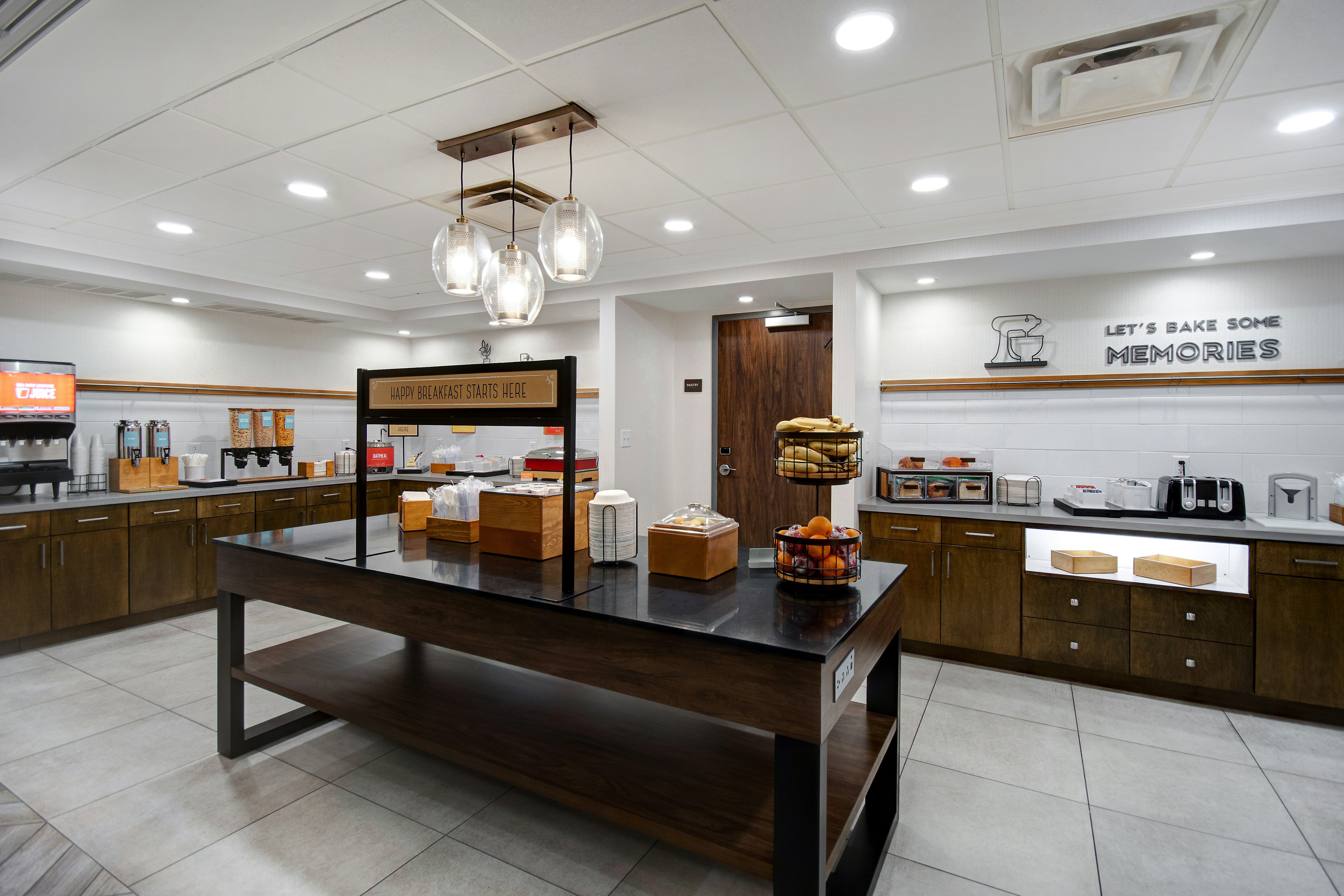 Hampton Inn Suites Dayton Vandalia 8/68