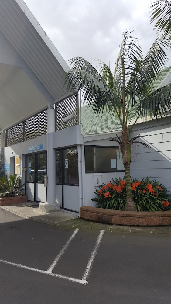 Auckland North Shore Motels & Holiday Park 51/56