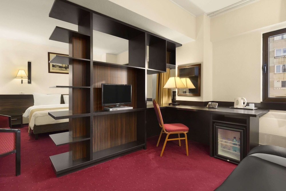 Ramada by Wyndham Iasi City Centre 33/43