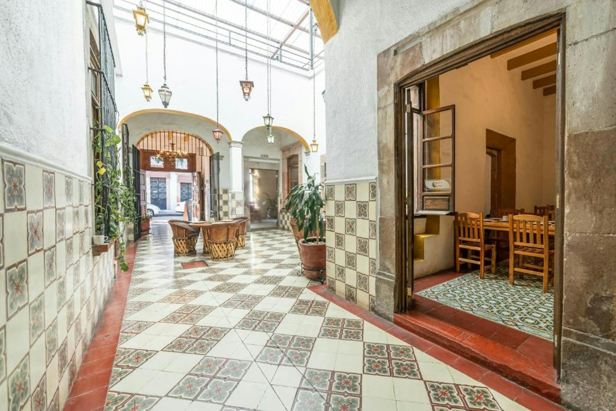 Hotel Meson de Isabel 2/19
