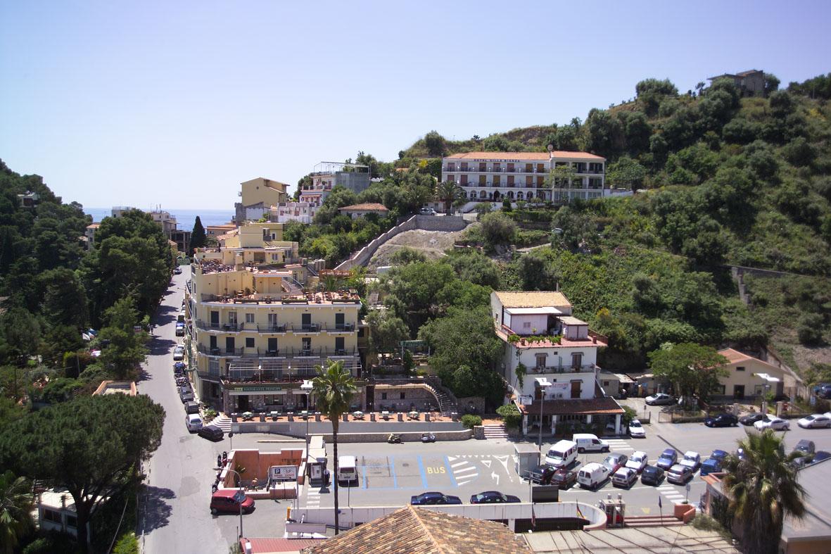 TWIN with Balcony-Garden View