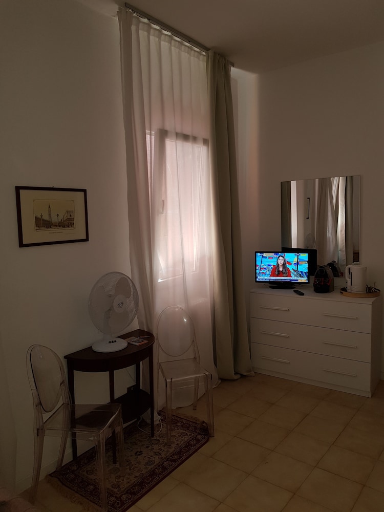 Butterfly Guest House 29/41