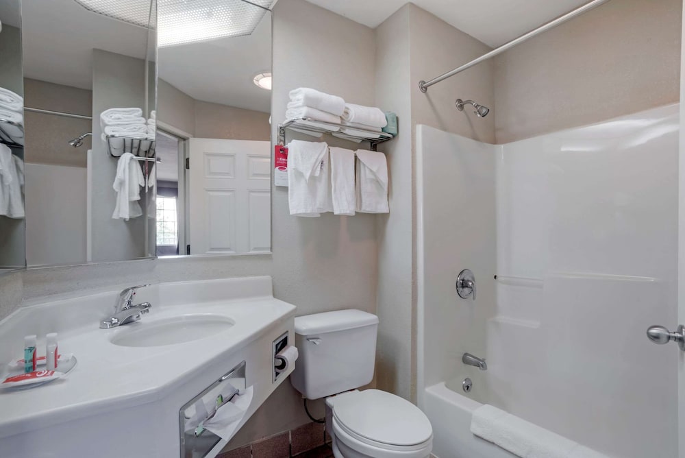 Americas Best Value Inn Gettysburg 19/32
