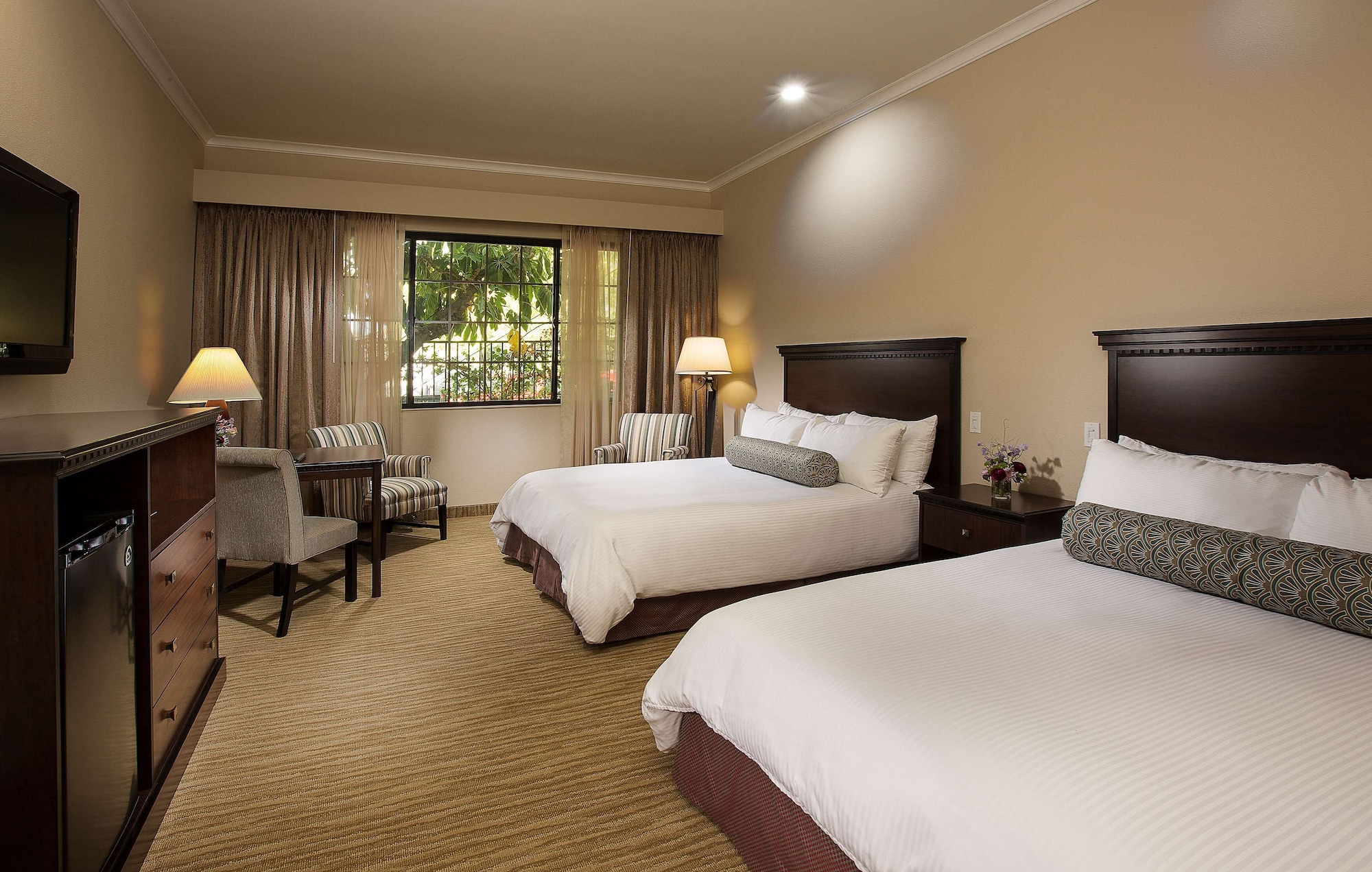Coast, 2 Queen Beds