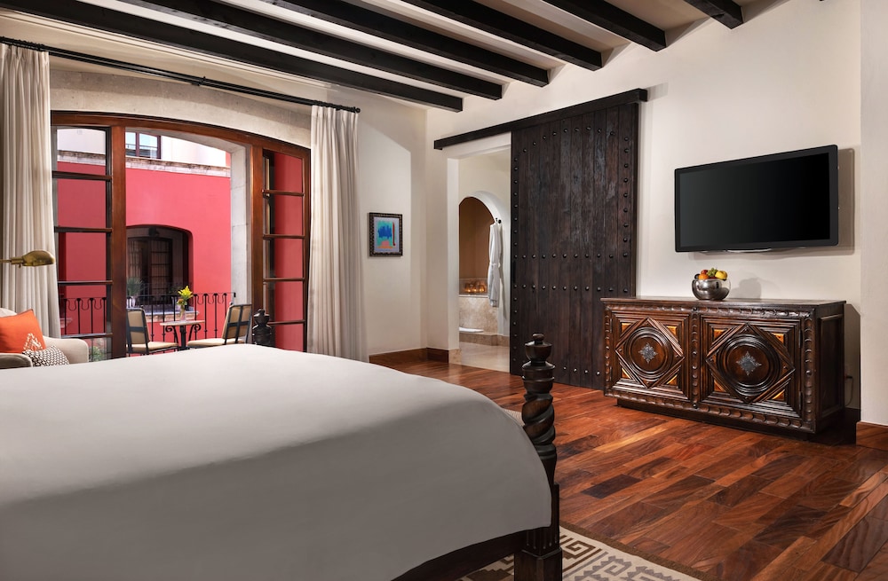 Rosewood San Miguel de Allende 26/76