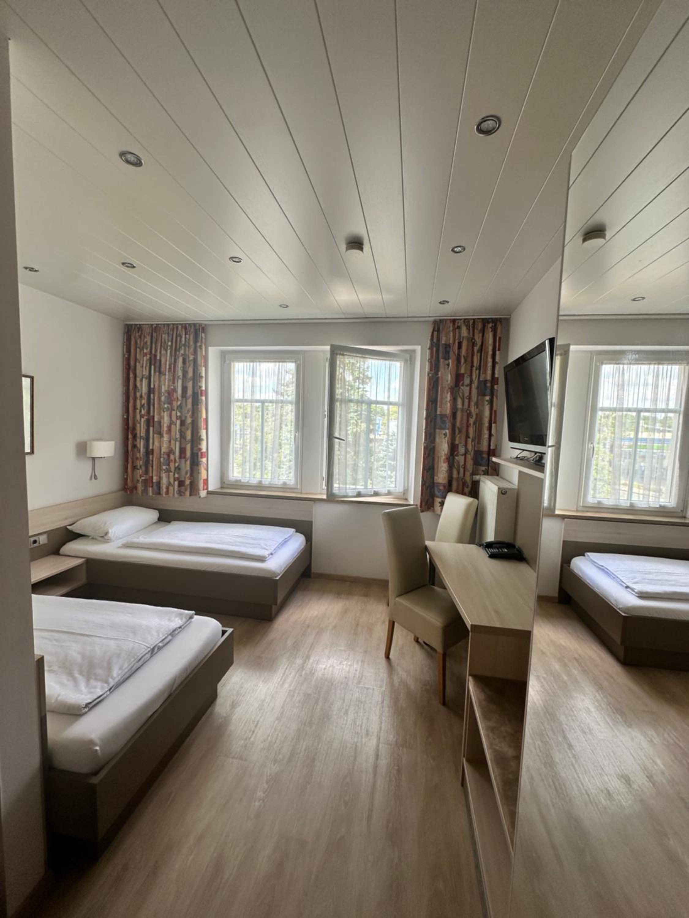 Hotel Goldenes Fass 20/55