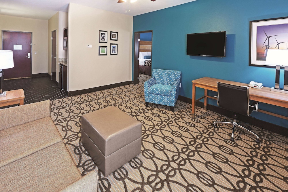 La Quinta Inn Suites Houston Willowbrook 34/61