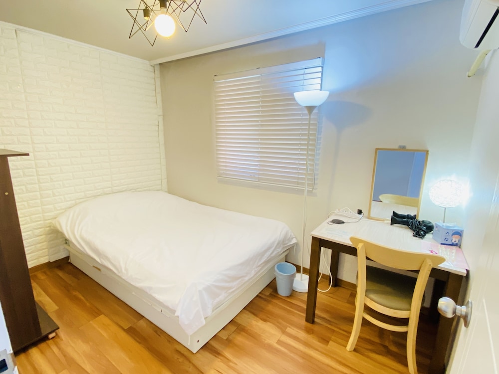 Aroha Guest House 27/67