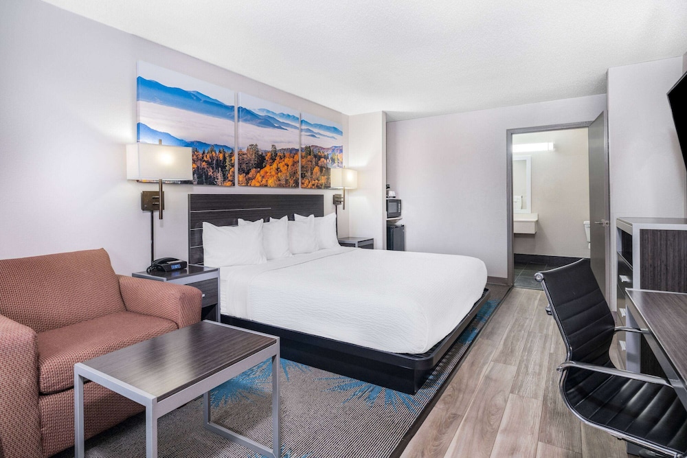 Days Inn by Wyndham Hamilton 22/37