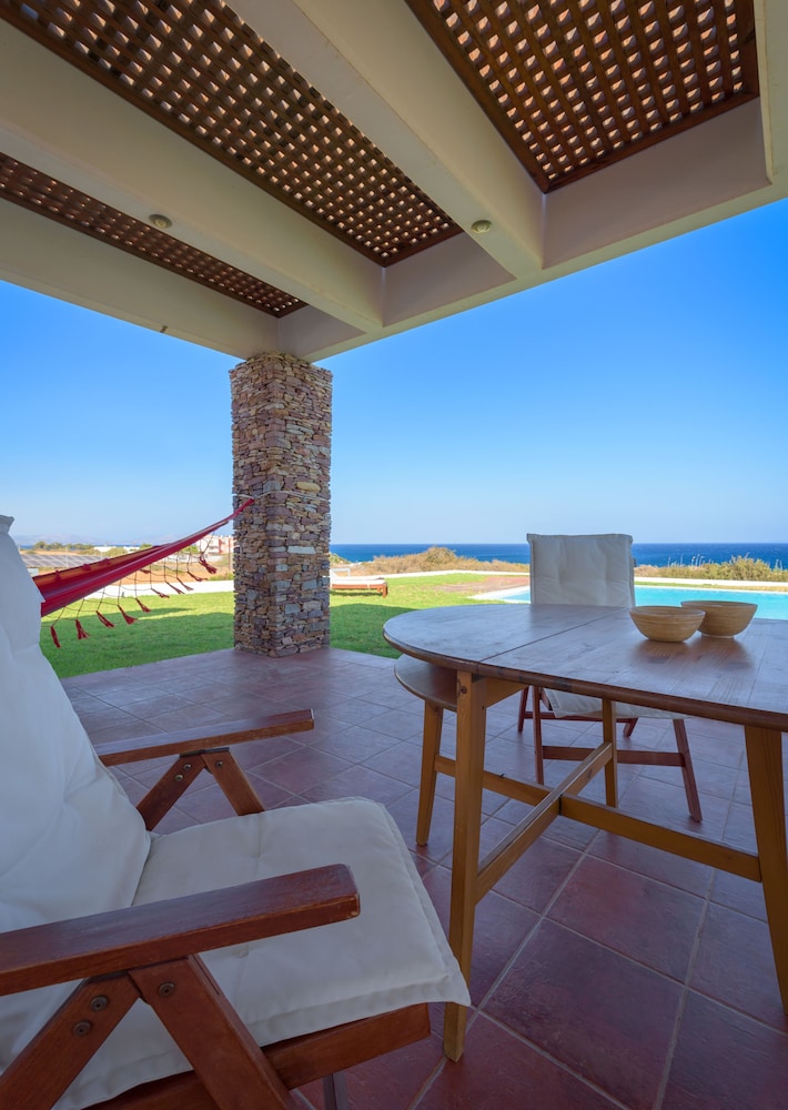 Cristelia Luxury Sea Front And Pool Villa 7/41