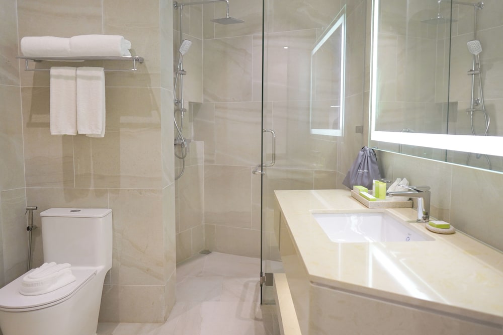 2 Bedrooms, Plus, Family, Suite، Wyndham Garden Naithon Phuket 12/12