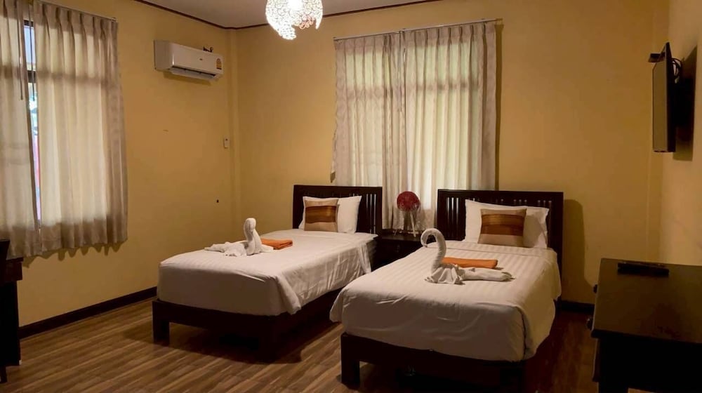 Taratai Villa 23/57