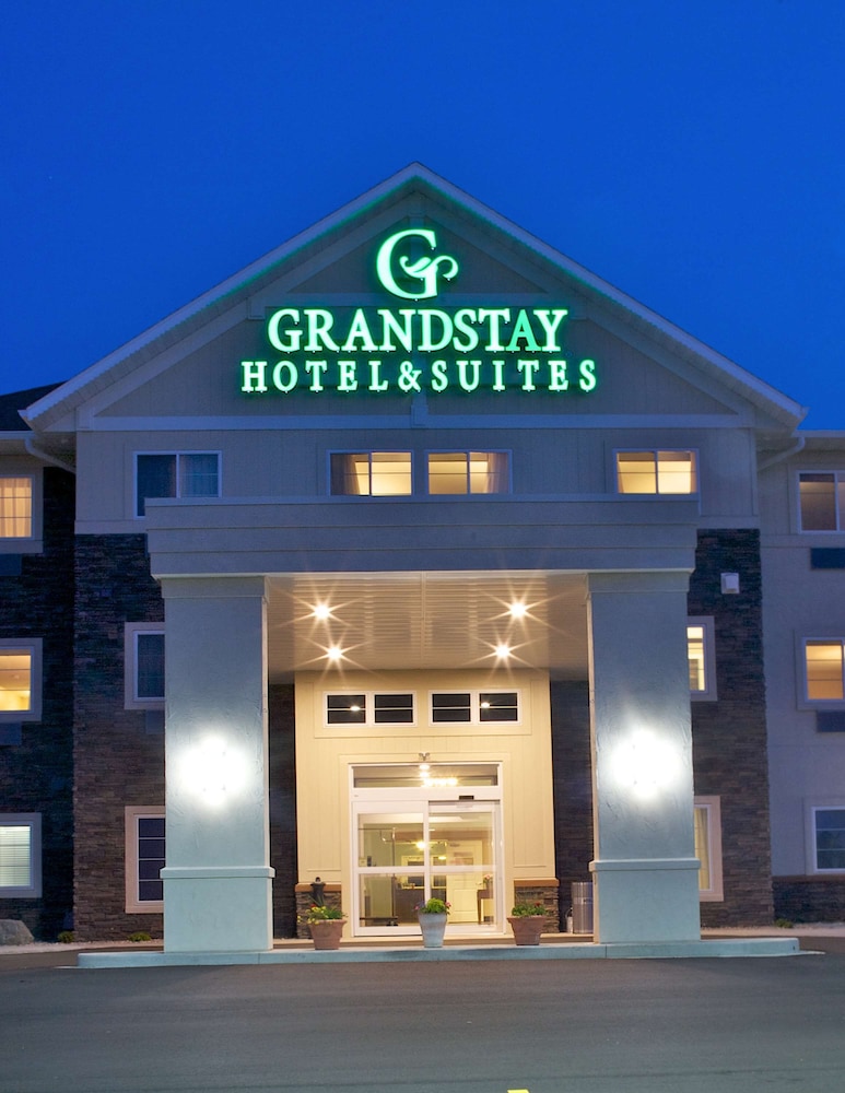 Grandstay Hotel Suites 2/44