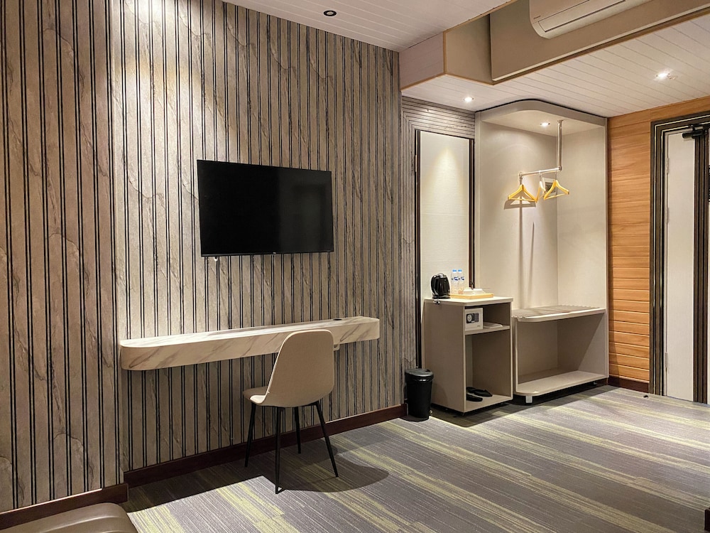 Avery de Grand City Hotel Bandung 32/48
