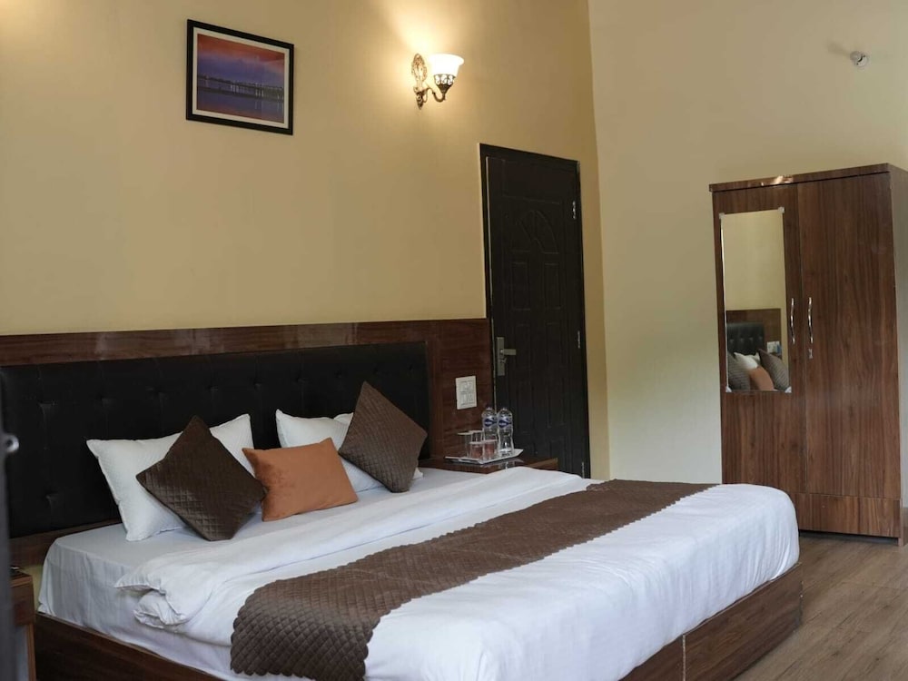 Damyanti Residency Hotel