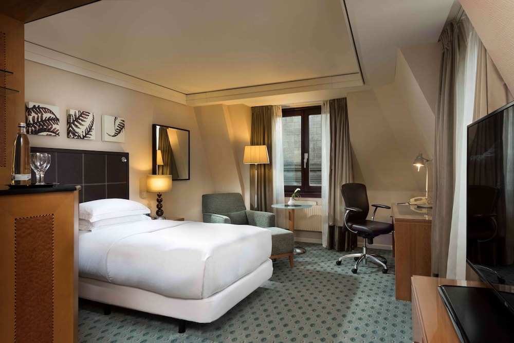 Hilton Dresden 20/79