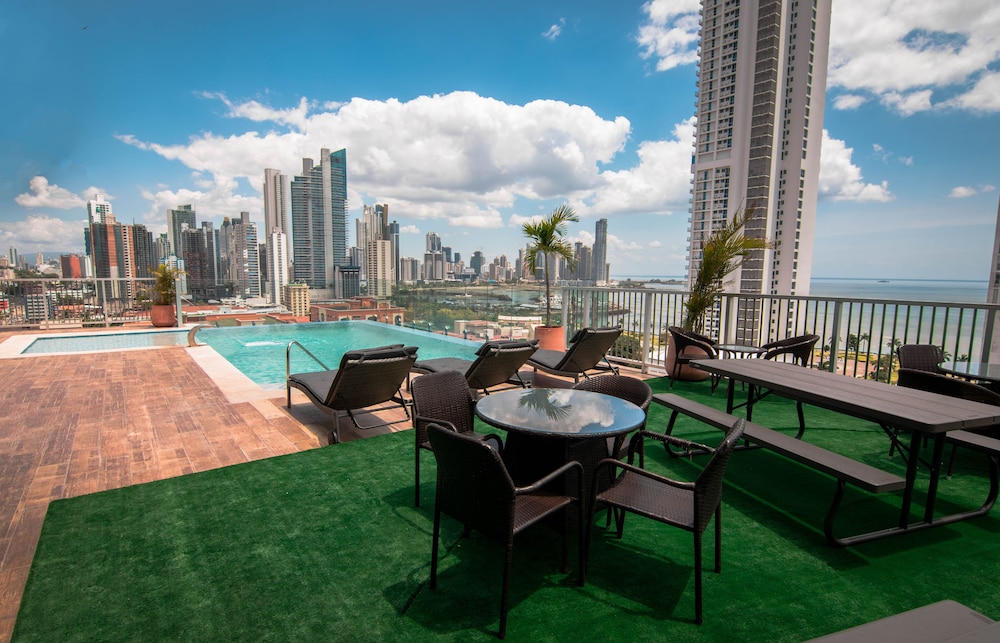 Innfiniti Hotel Suites 6/42