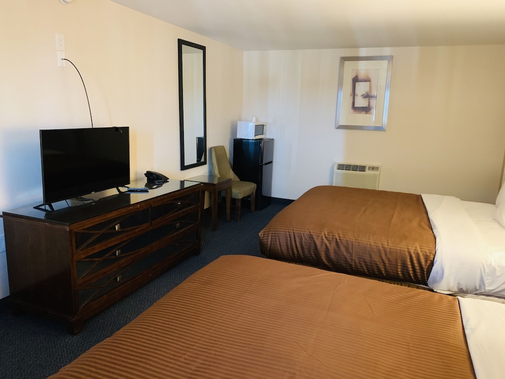 The Universal Inn And Suites 15/67