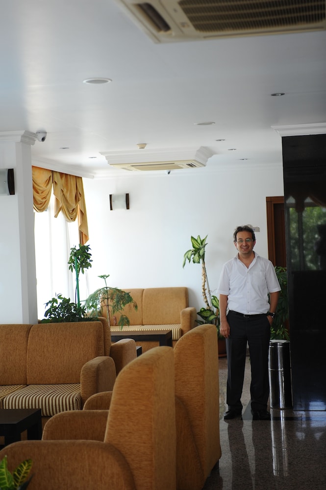 Hotel Royal Hill 33/50