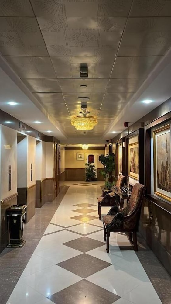 Clifton International Hotel 14/50