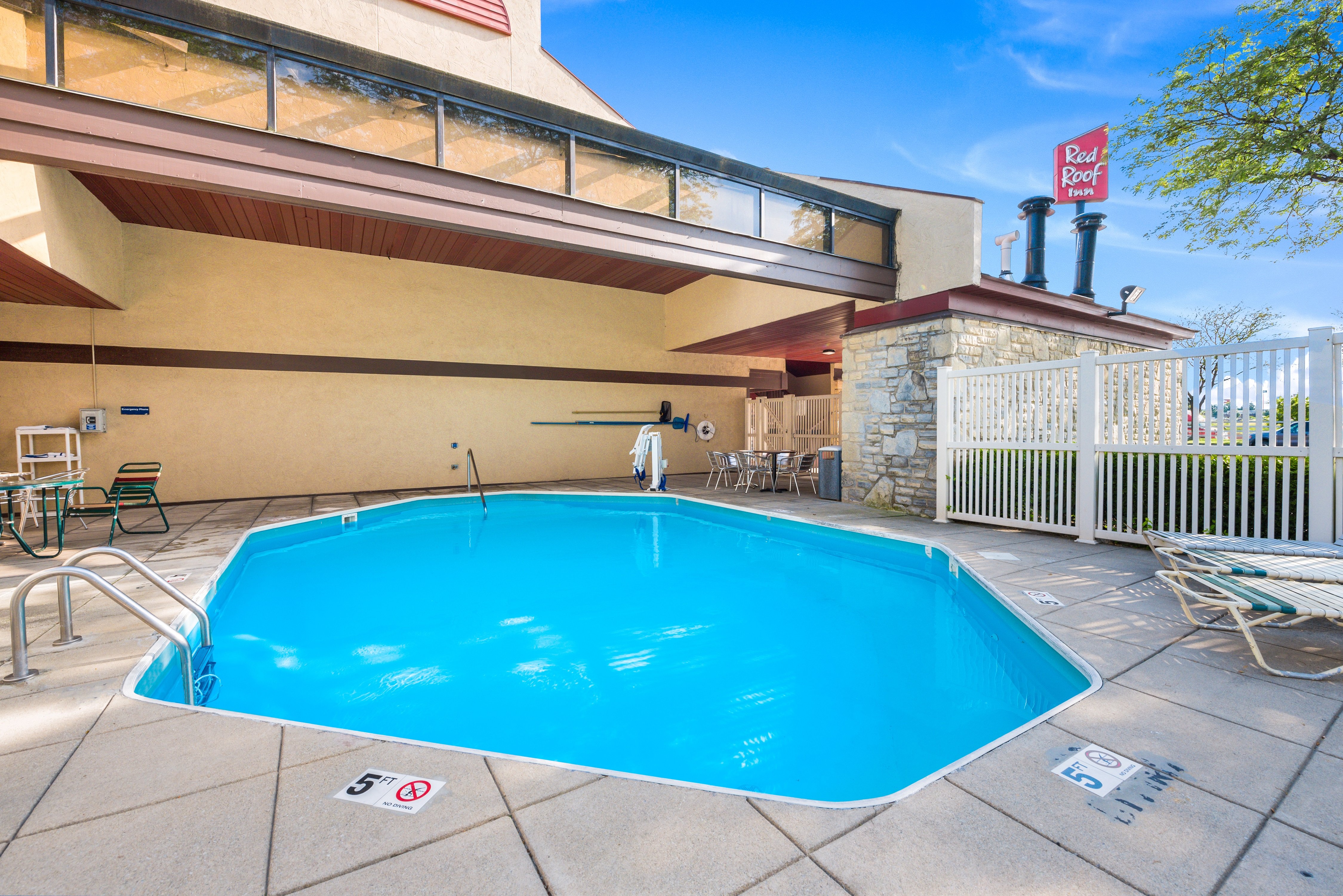 Red Roof Inn Columbus - Grove City 28/44