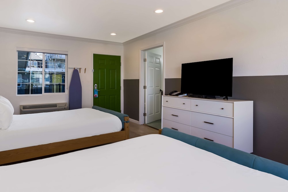 Room, 2 Queen Beds