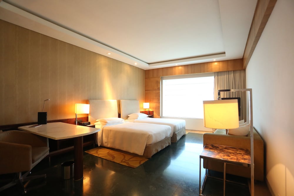 Hyatt Regency Chennai 13/80