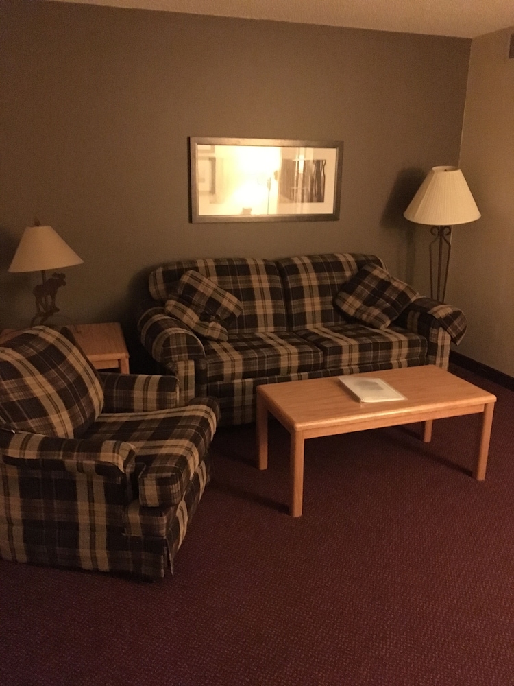 Mooselake Lodge 17/30