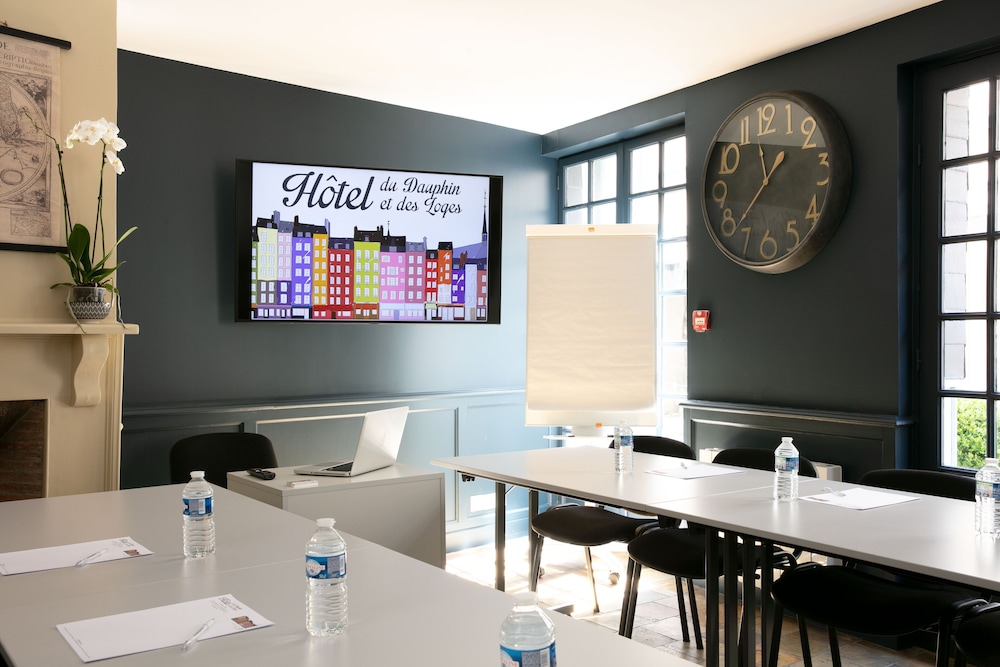 Hotel Du Dauphin Les Loges 41/50
