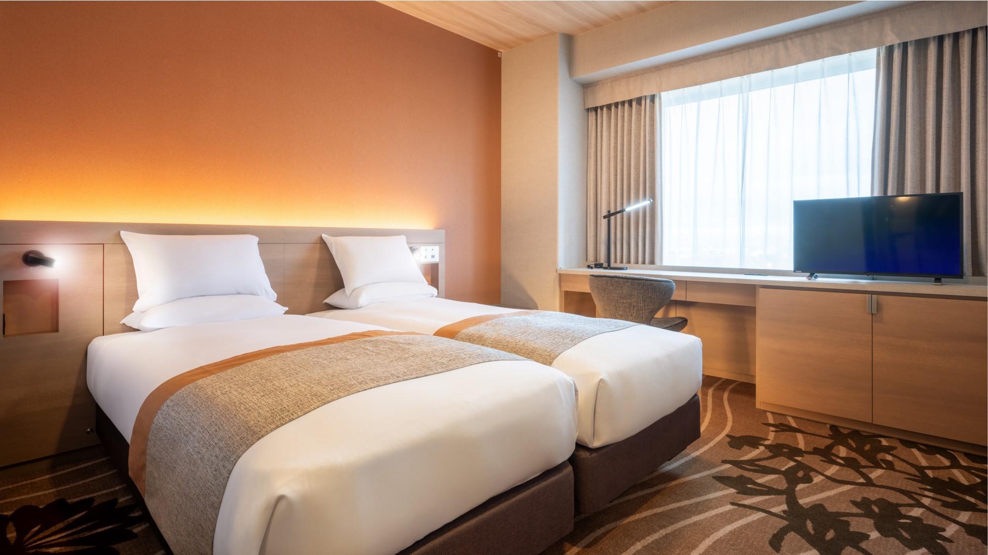 Hollywood, Standard, Twin Beds