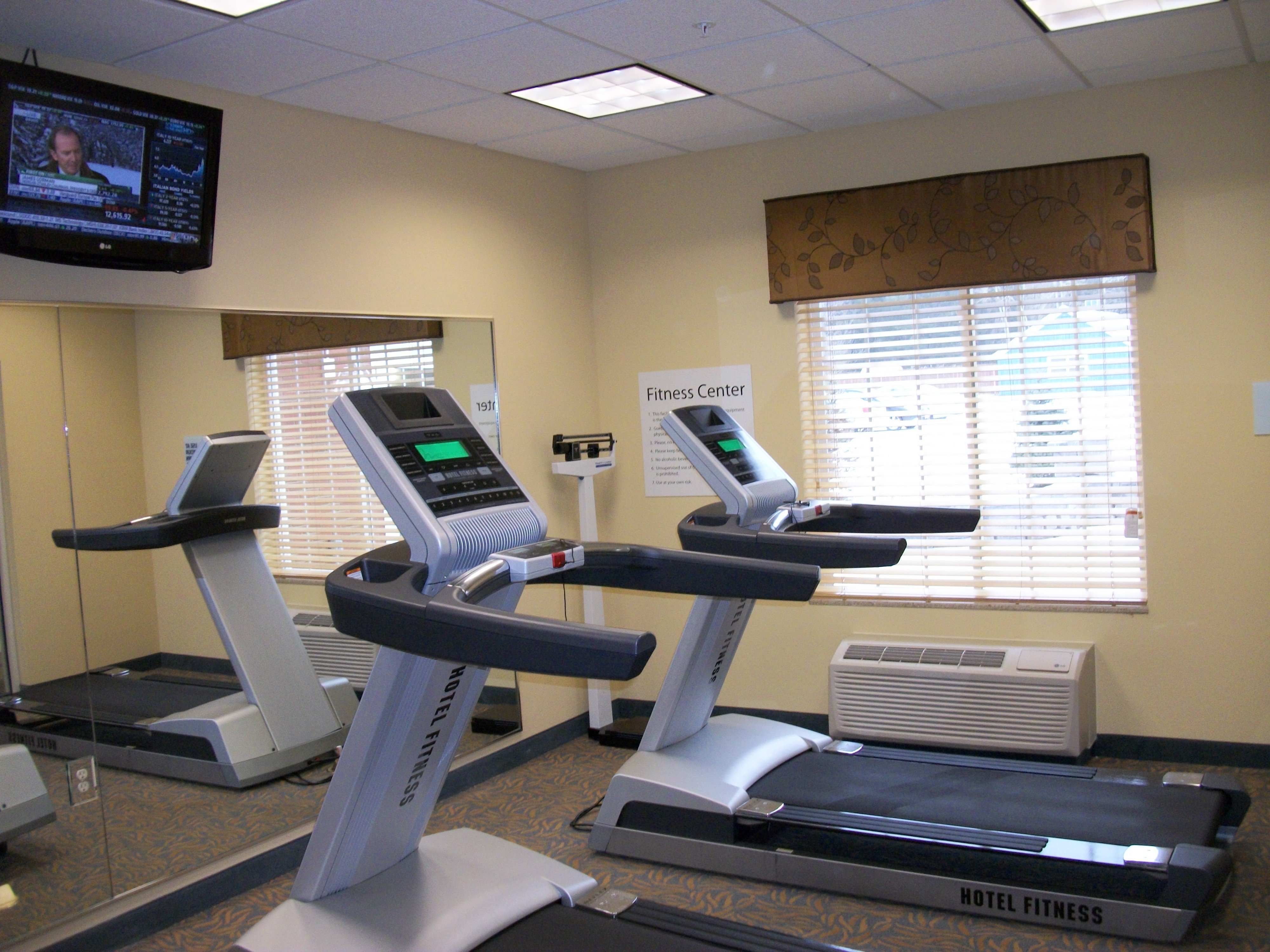 Holiday Inn Express Cortland 20/32
