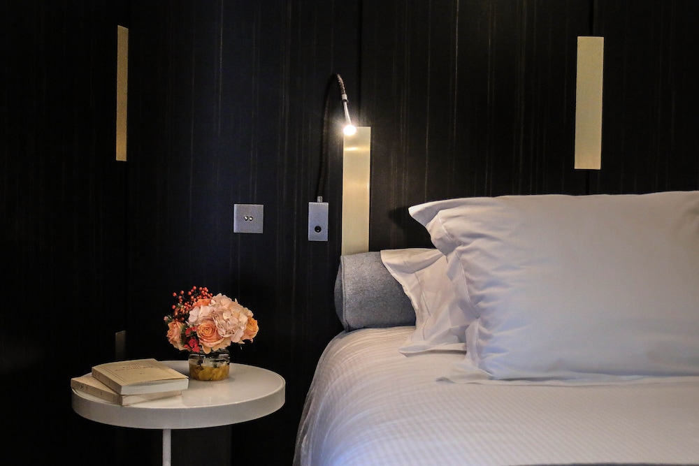 Hotel Montalembert 26/62