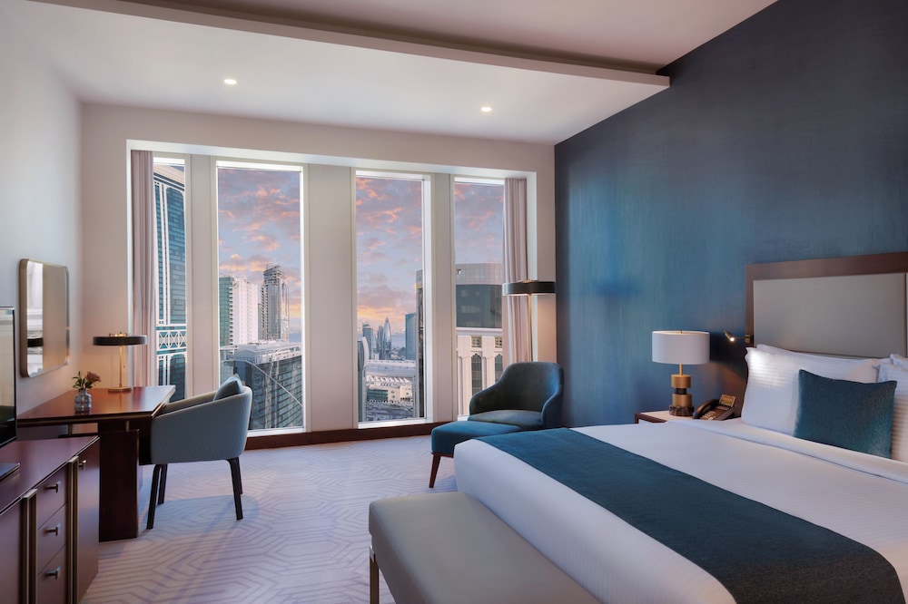 Wyndham Grand Doha West Bay Beach 21/57