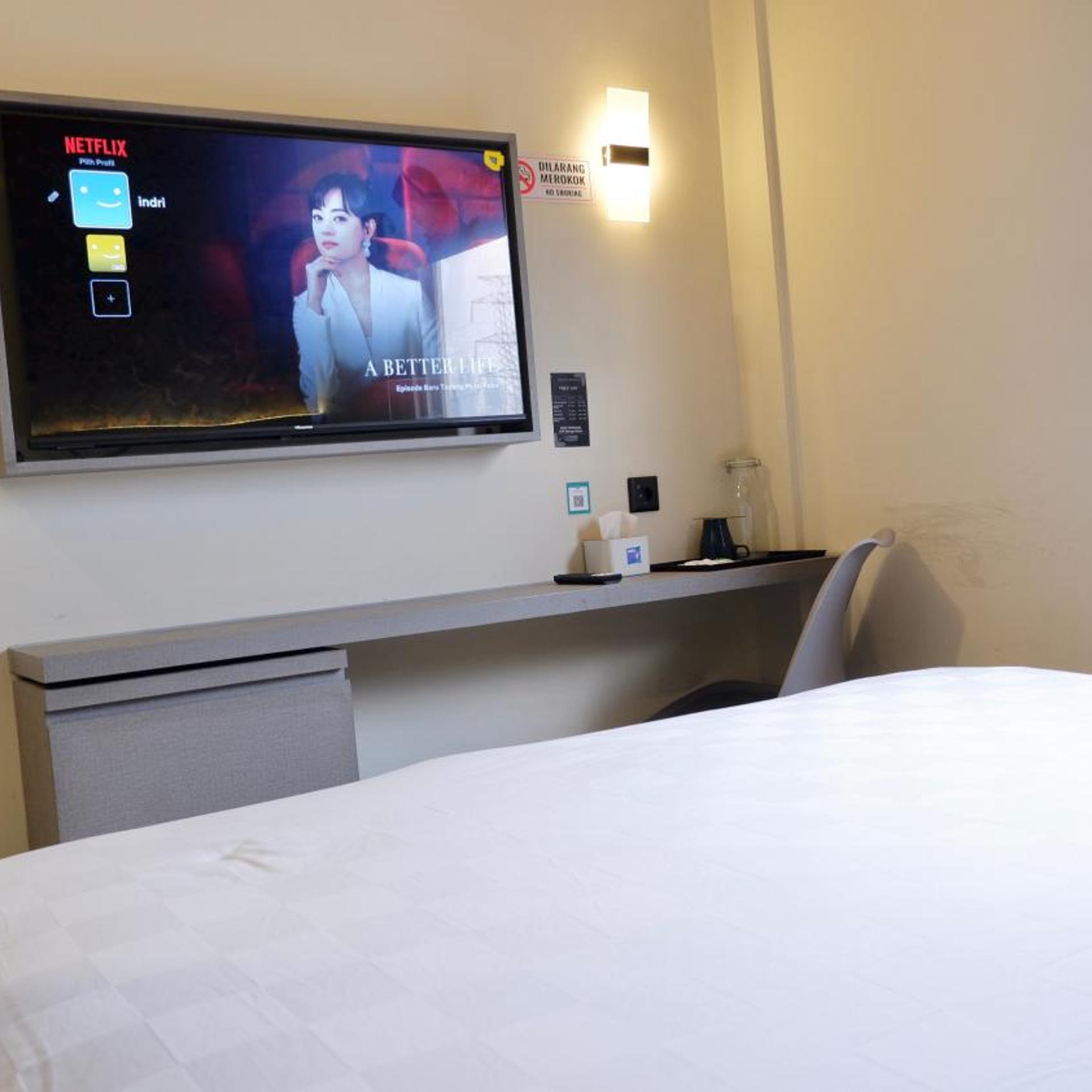 Hotel With OK 8/50