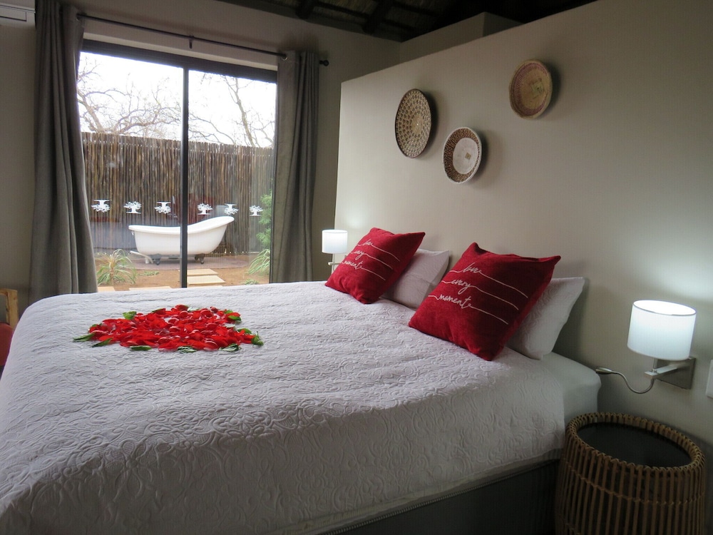The Baobab Bush Lodge 8/50