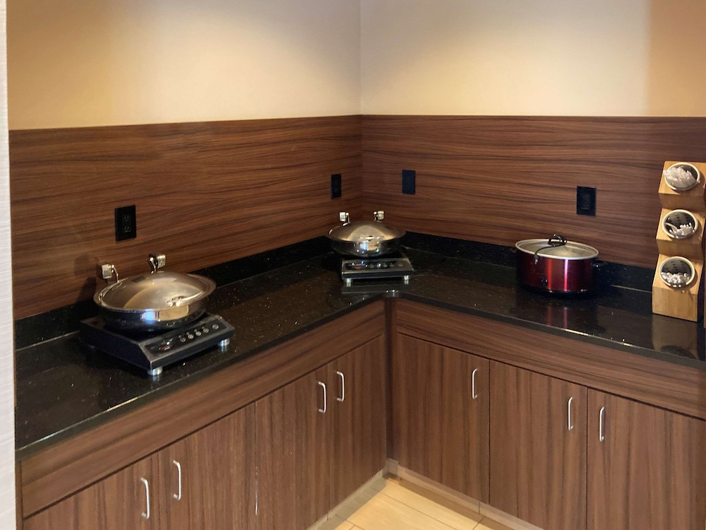 Comfort Inn and Suites Ankeny - Des Moines 4/31