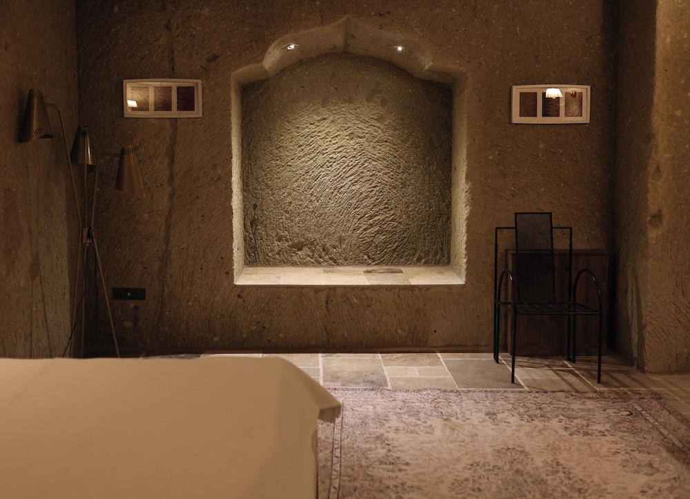 Vita Cave Suites 6/48