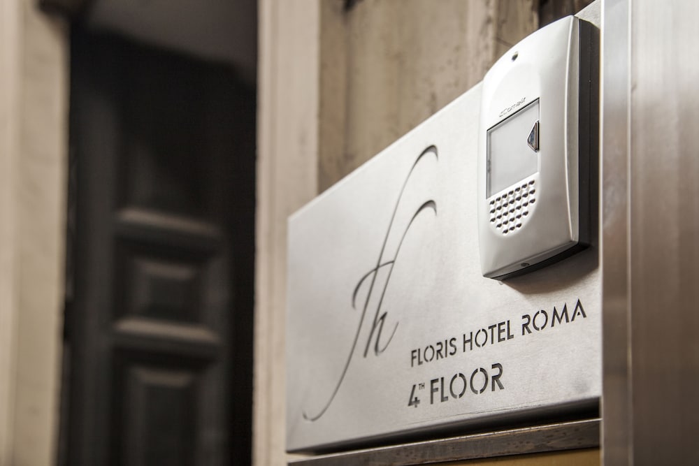 FLORIS HOTEL 34/73