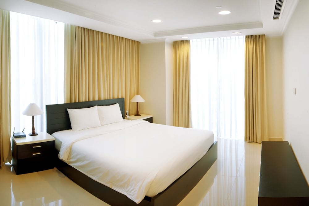 Mayfair Suites - Wmc Tower 29/70