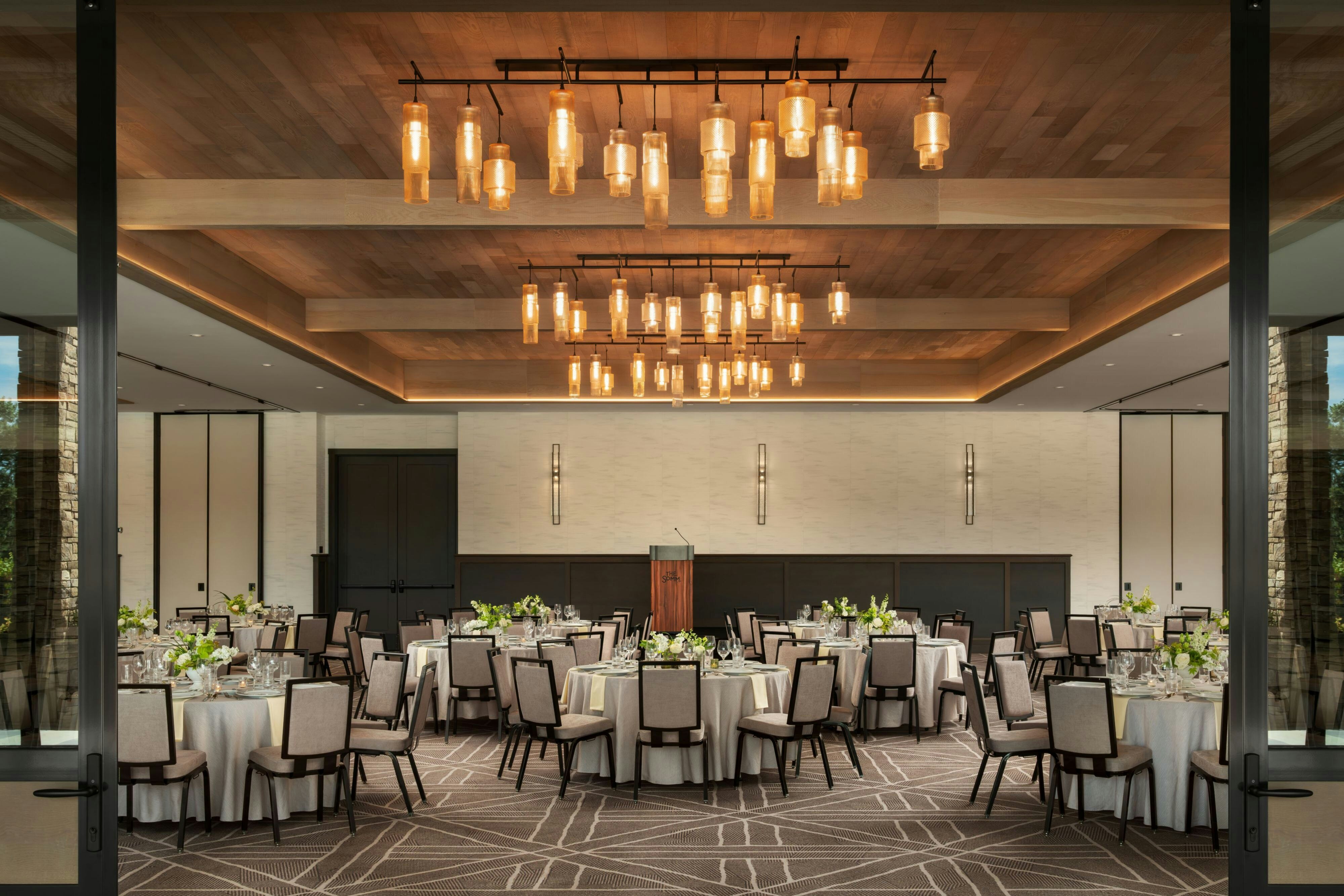 The SOMM Hotel & Spa, Autograph Collection 16/23