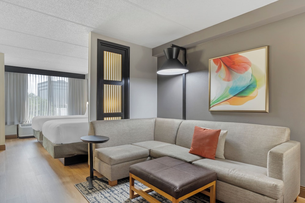 Hyatt Place Houston North 43/60