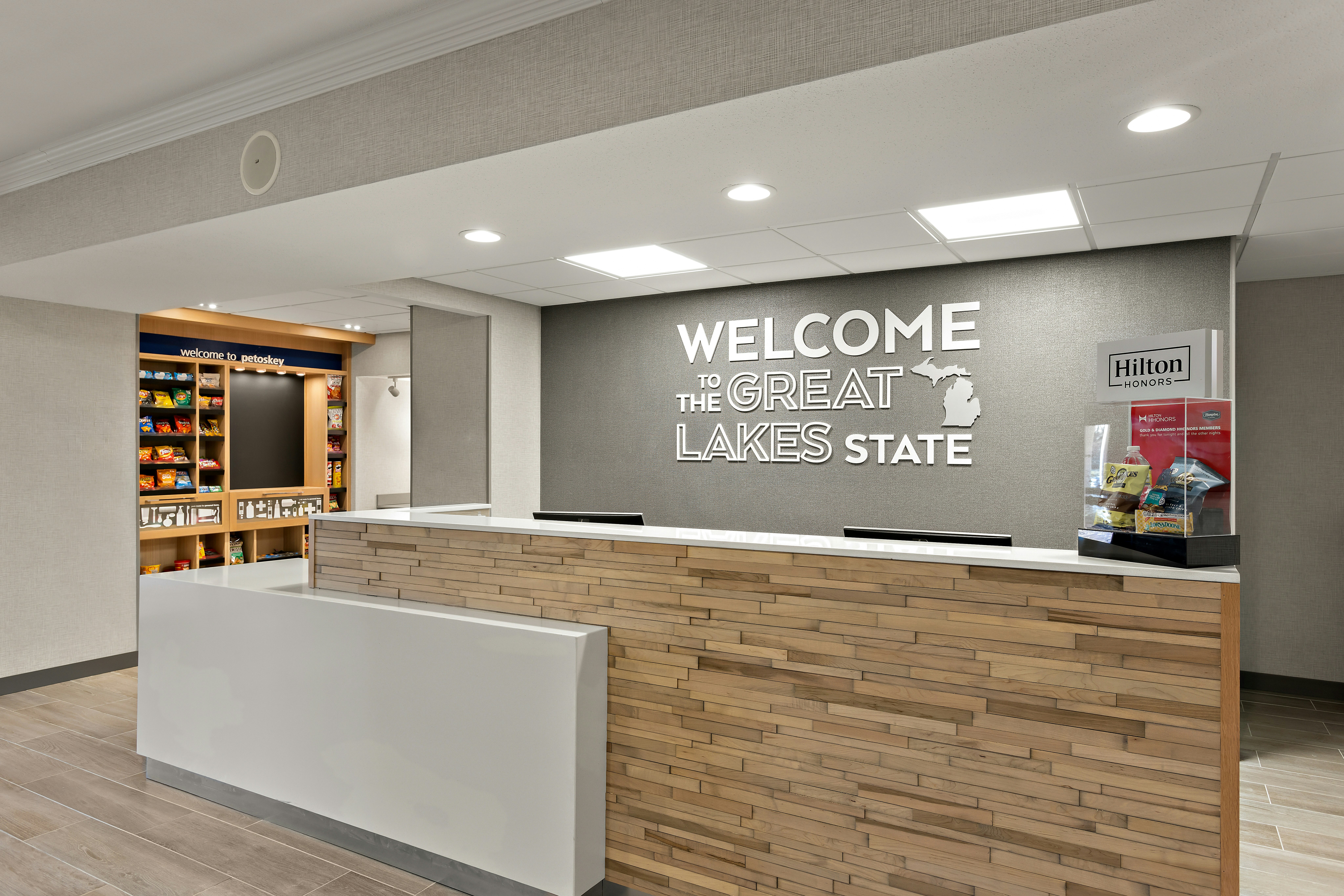 Hampton Inn & Suites by Hilton Petoskey 10/75