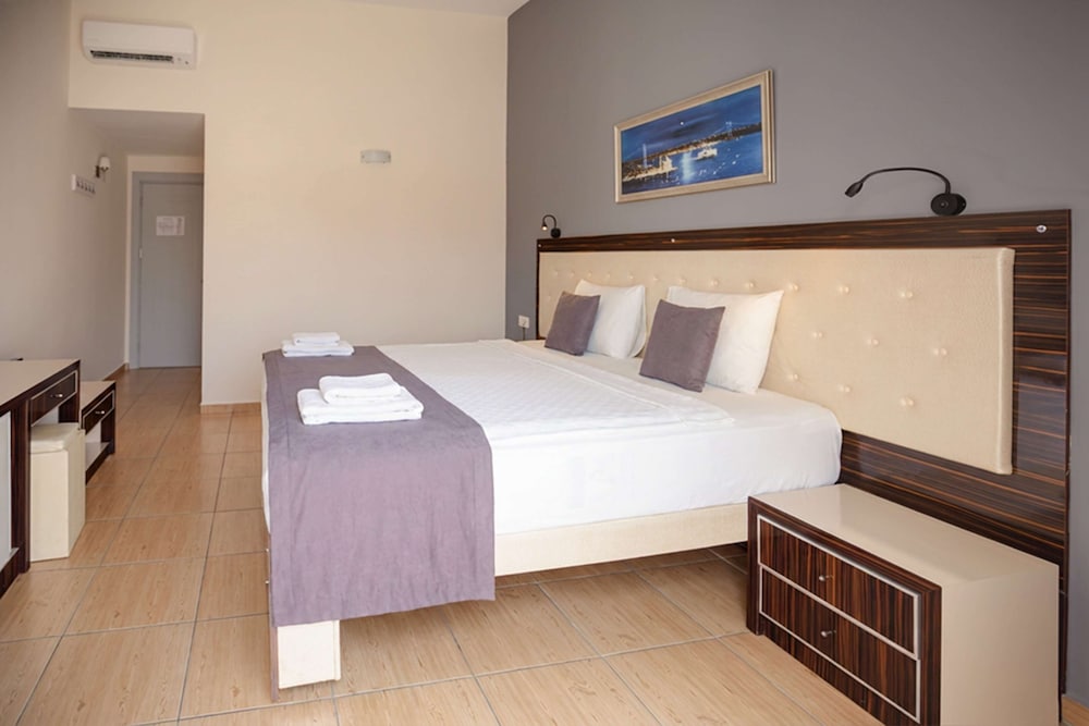 Nora Suit Hotel 20/50