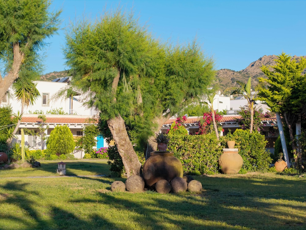 Kefi Beach And Suites 39/50