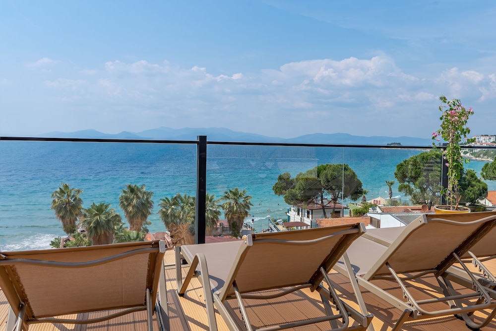 Rosy Suites Hotel 40/50