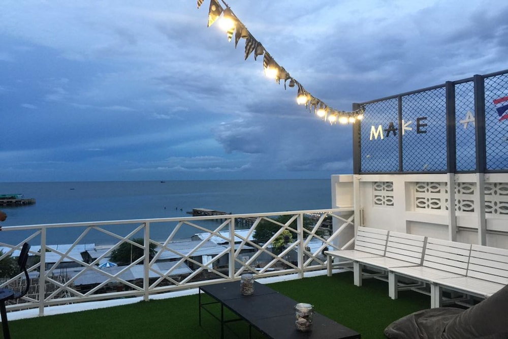 Jetty Huahin Hostel 69/77