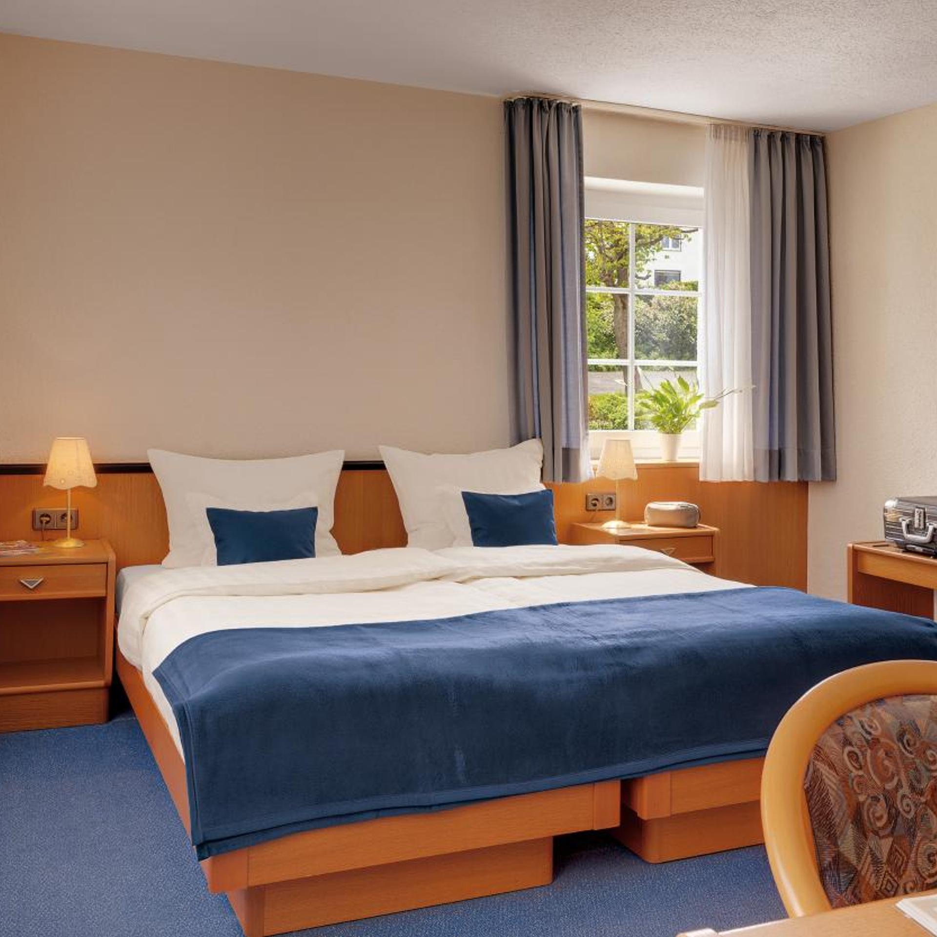 Motorsport Hotel 7/27