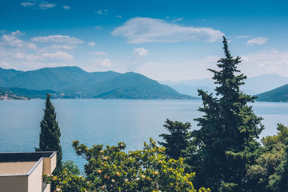 Iberostar Waves Herceg Novi 63/68