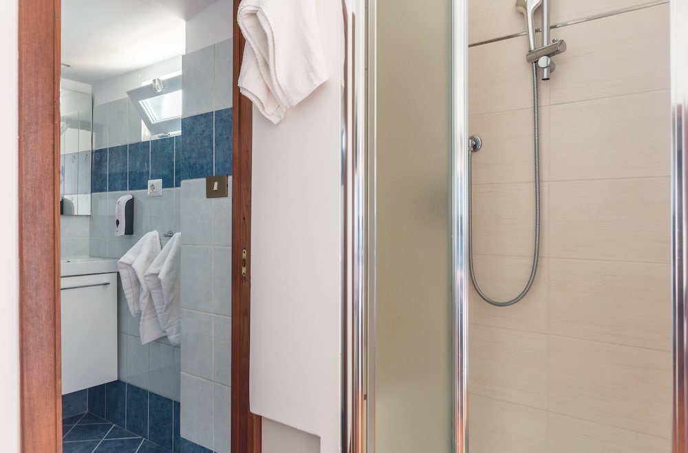 Prati Resort Guesthouse 46/50